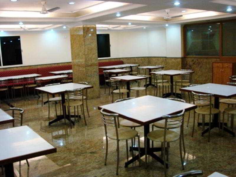 Hotel The Grand Meridien Bangalore