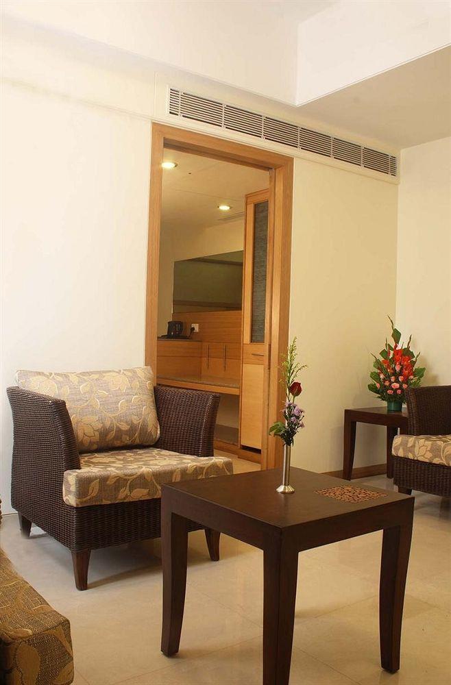 Crn Canary Hotel 3*