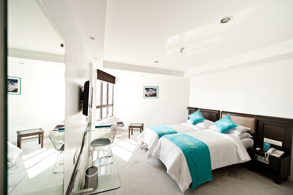 Paraag Hotel