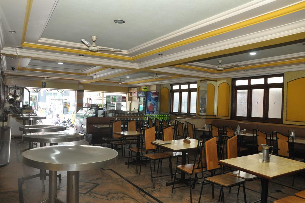 Hotel Gangothri 3*