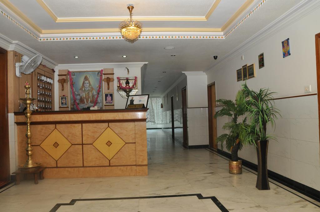 Gangothri Hotel