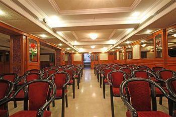 Ashraya International Hotel 3*