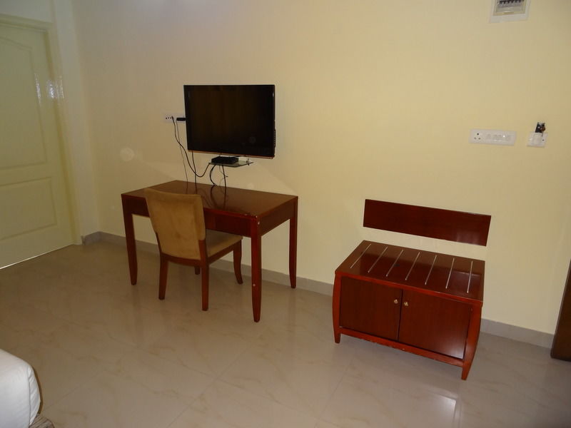 Ivory Hotel