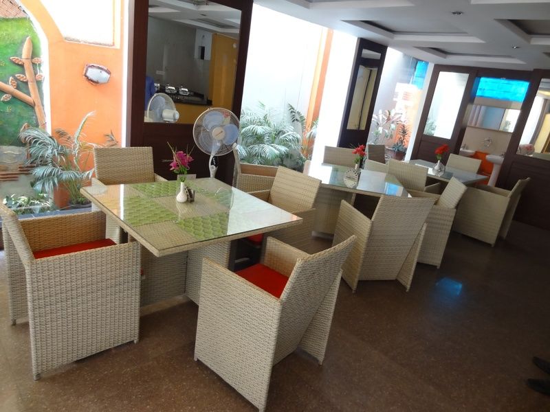Ivory Hotel 3*