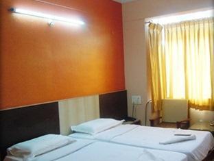 Hotel Surya Residency Majestic 2*