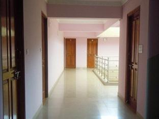 Surya Residency Majestic 2*