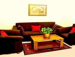 Mels Service Hotel 4*