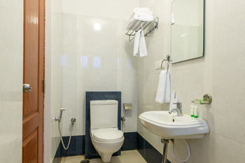 Treebo Royal 9 2* Bangalore