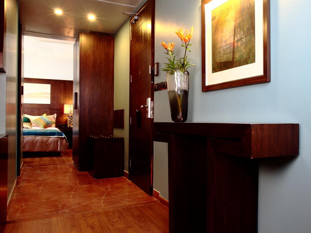 Hotel Justa Mg Road 4*