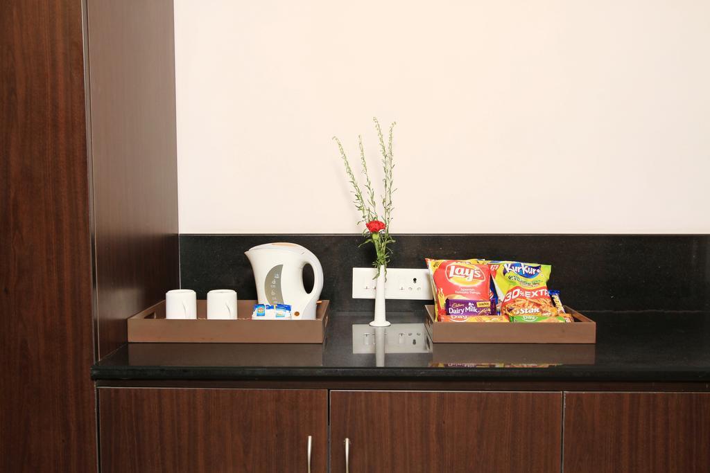 Hotel Chris Whitefield