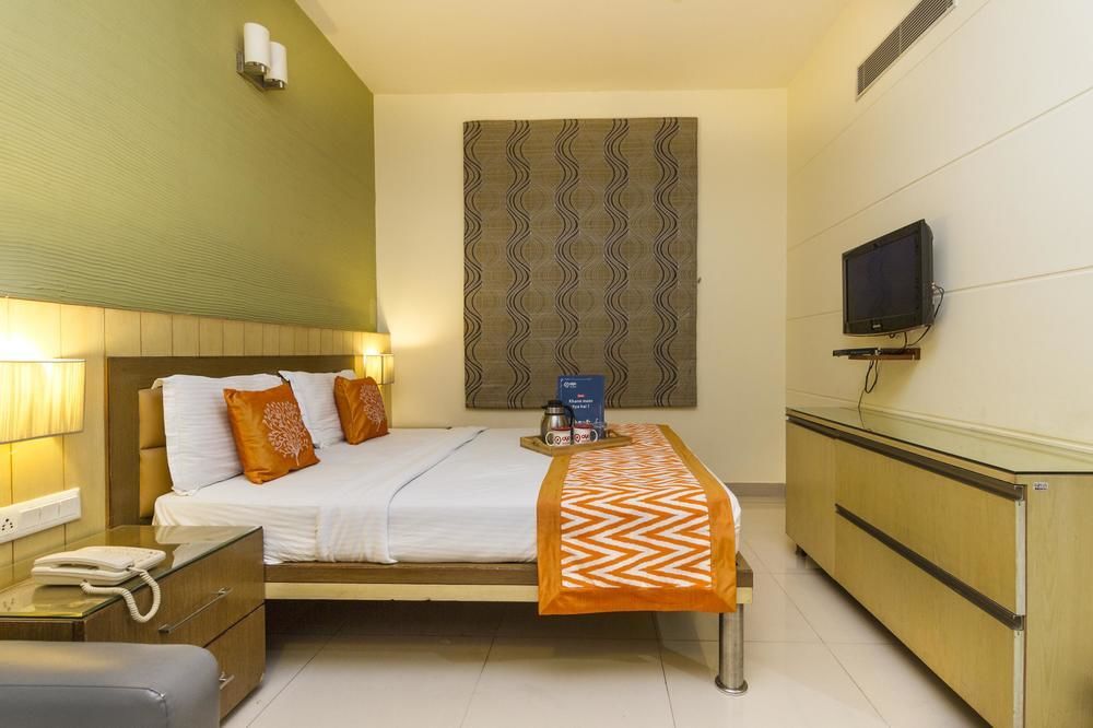 Hotel Oyo Majestic Gandhinagar 2 3*