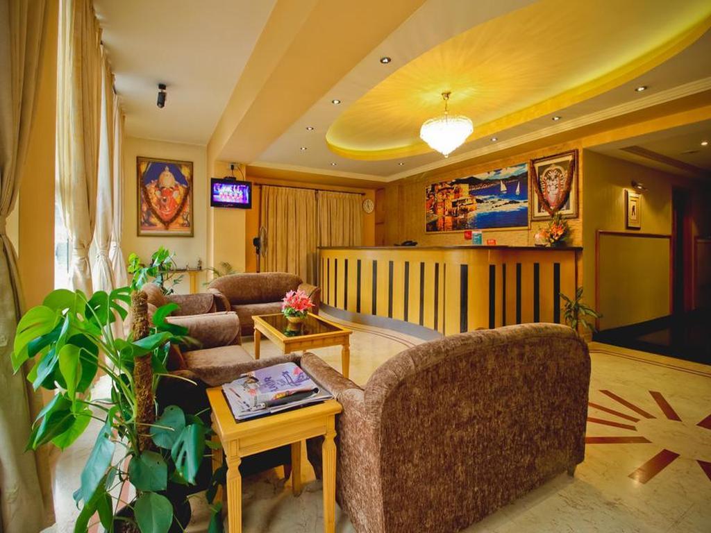 Oyo 739 Hotel Terminus The Residency 3*
