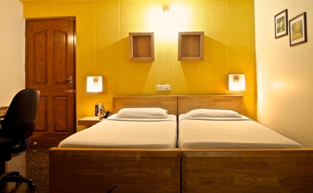 Pleasant Boulevard Hotel 2*