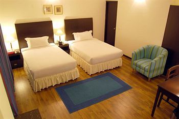 Treebo Trend Sterling Hotel 3*