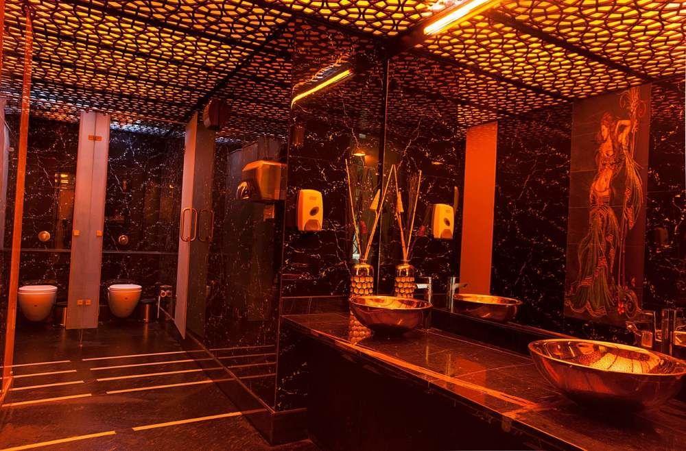 Sahar Pavillion Hotel
