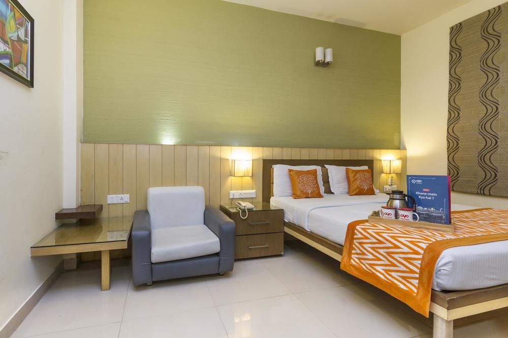 Oyo Majestic Gandhinagar 2