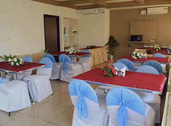 Amc Comforts Hotel
