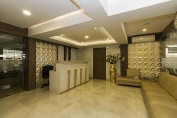 Hotel Oyo Premium Indiranagar Cambridge Layout