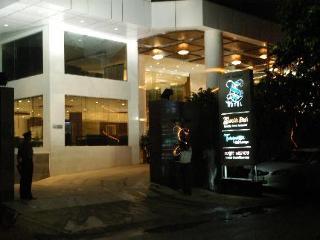 Hotel S