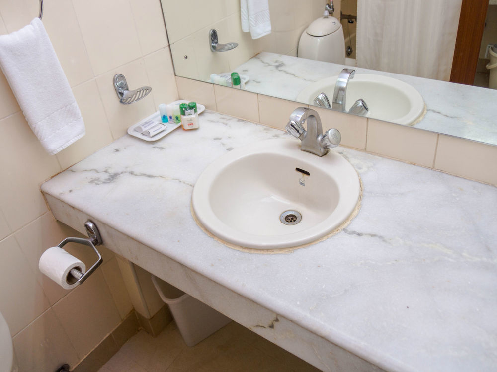 Oyo Premium Residency Road