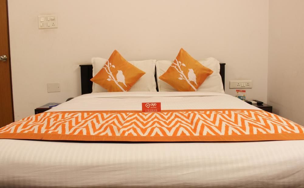 Oyo 29638 Gmr 18 Hotel 3*