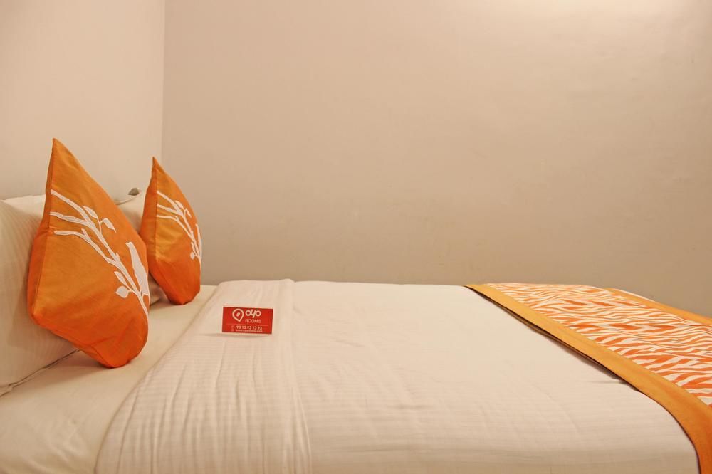 Oyo 29638 Gmr 18 Hotel