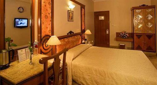 Pai Viceroy Hotel Bangalore
