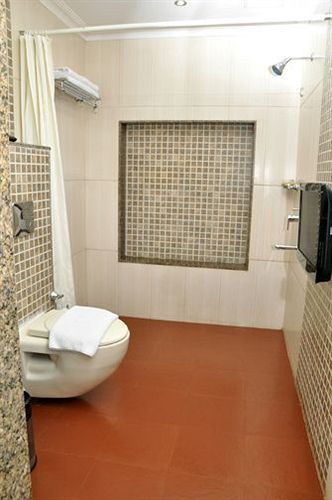 Confident Cascade 3* Bangalore