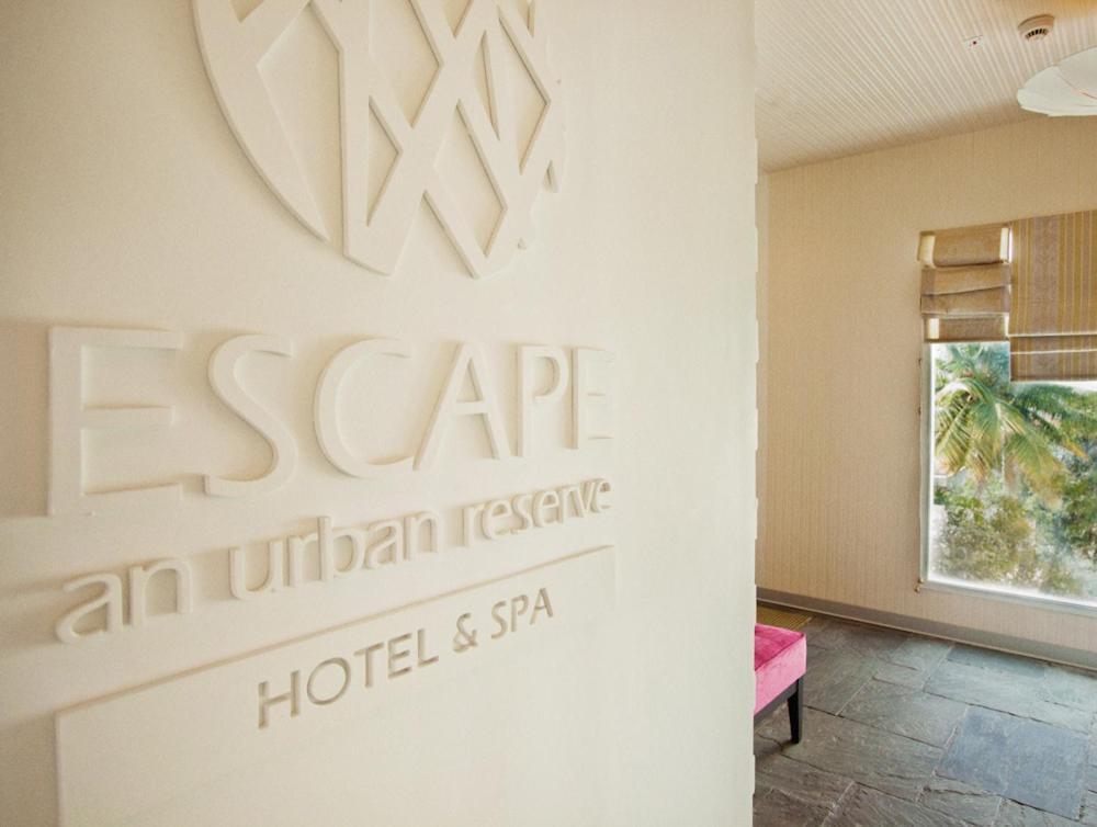 Escape & 4*