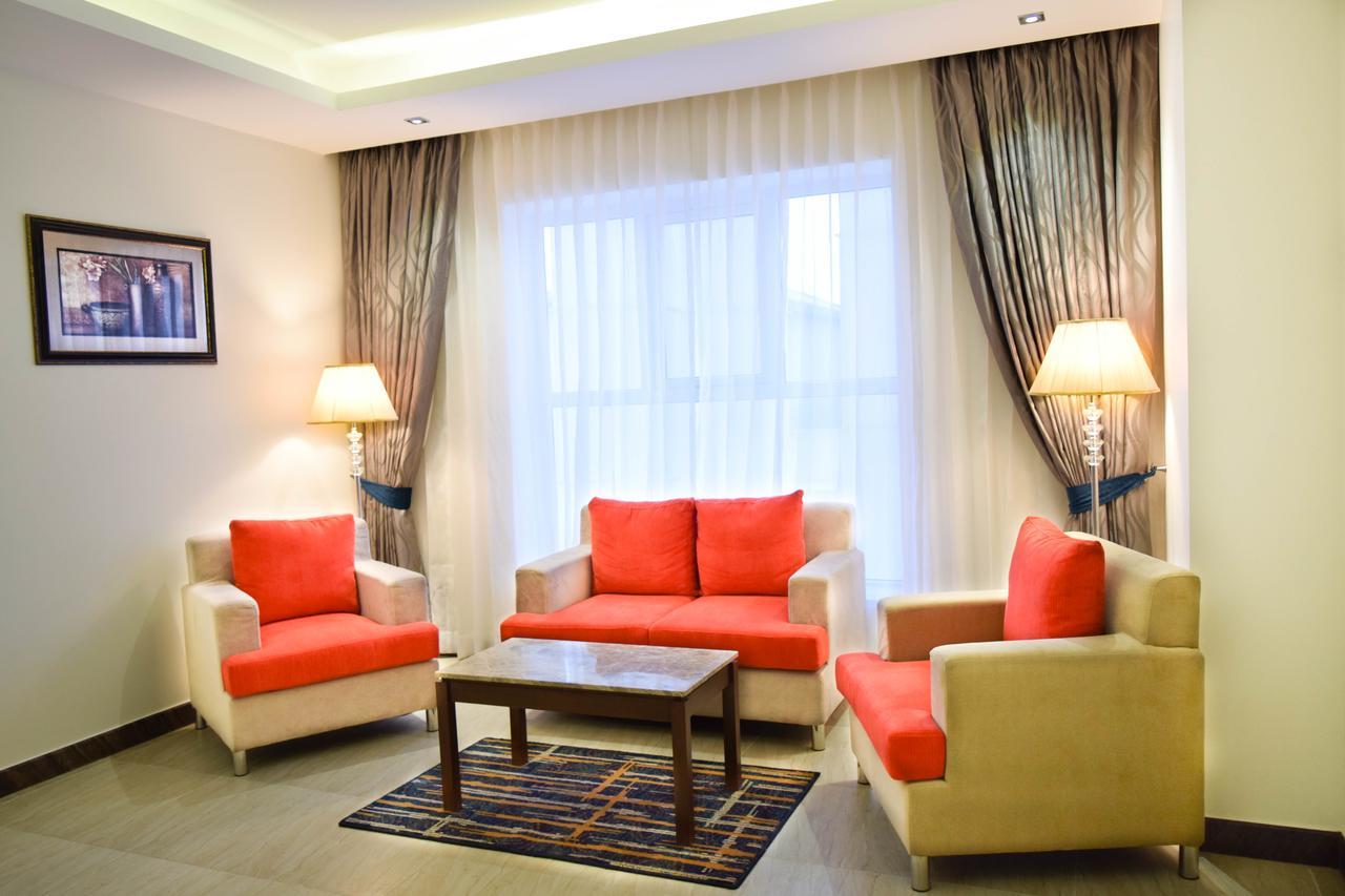 Rg Royal Hotel