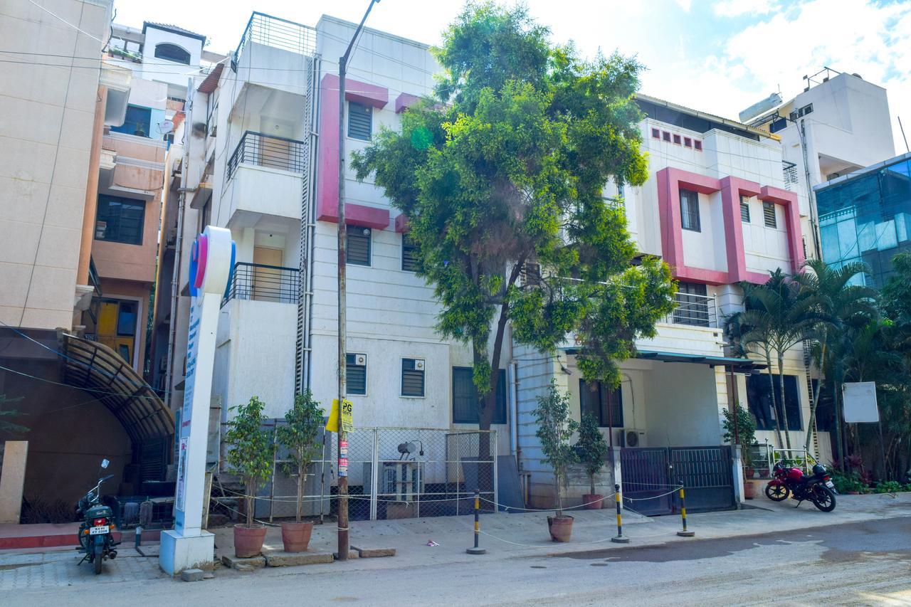 Oyo 5934 Lokaz 3* Bangalore