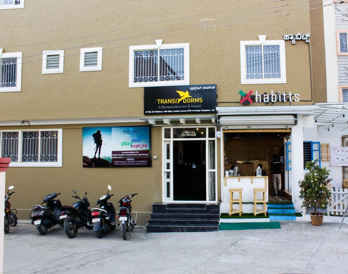 Transit Dorms - A Backpackers & *