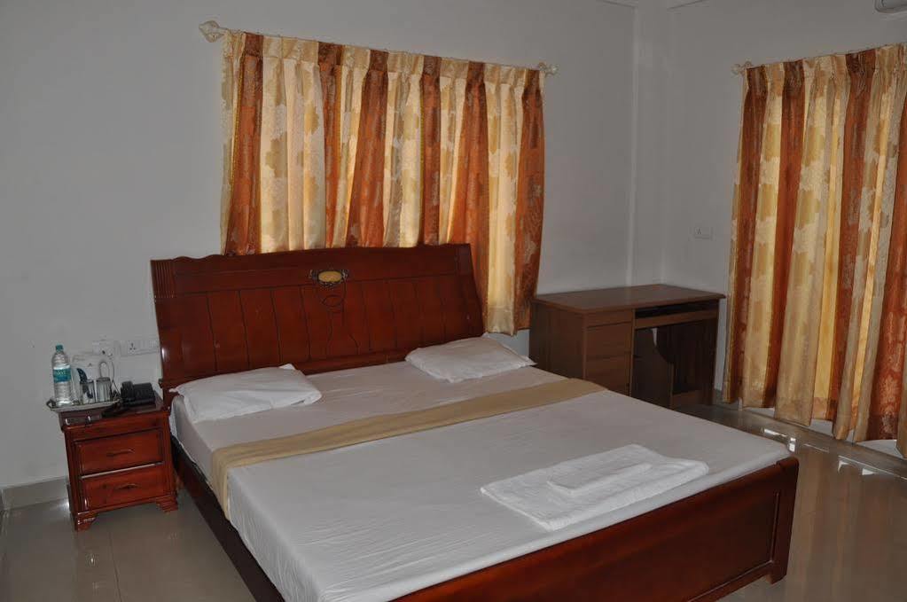 Hotel Airport Gateway 3*