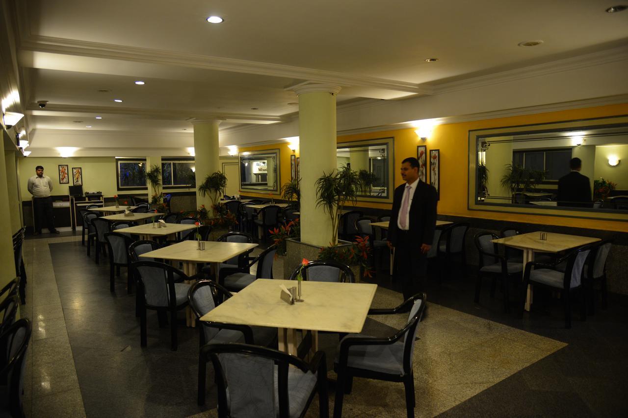 Rajmahal Hotel 3*