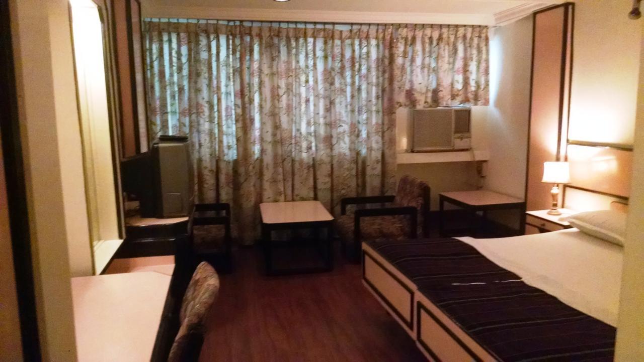 Rajmahal Hotel