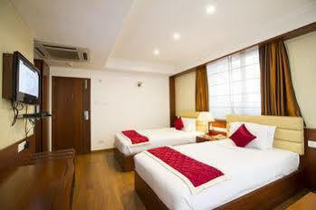 Oyo Premium Brigade Road Hotel