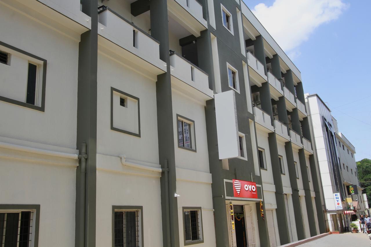 Hotel Oyo 9060 Sri Sai Guest