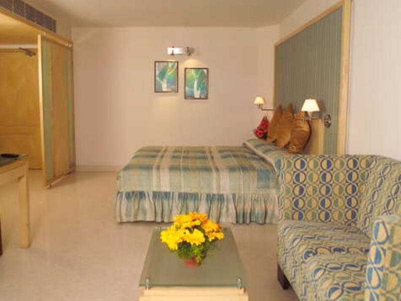 Hotel Ashraya International