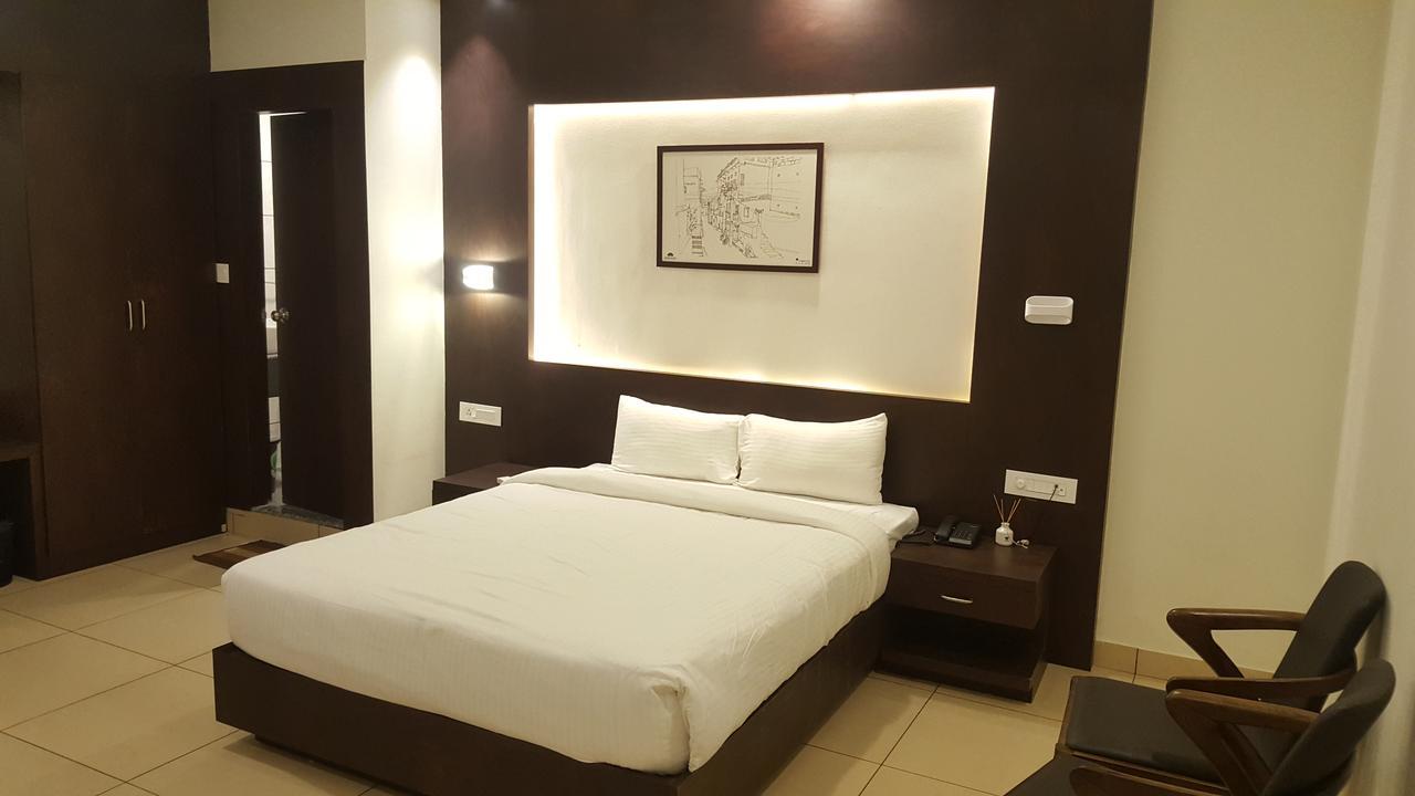 Orbis Hotel