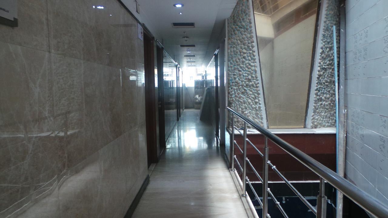 Hotel Adarsh Palace