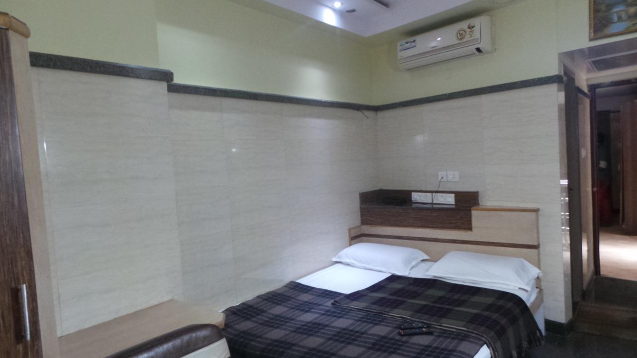 Adarsh Palace Hotel Bangalore