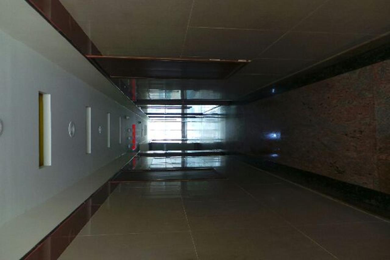 Mlc Gateway Deluxe Hotel *
