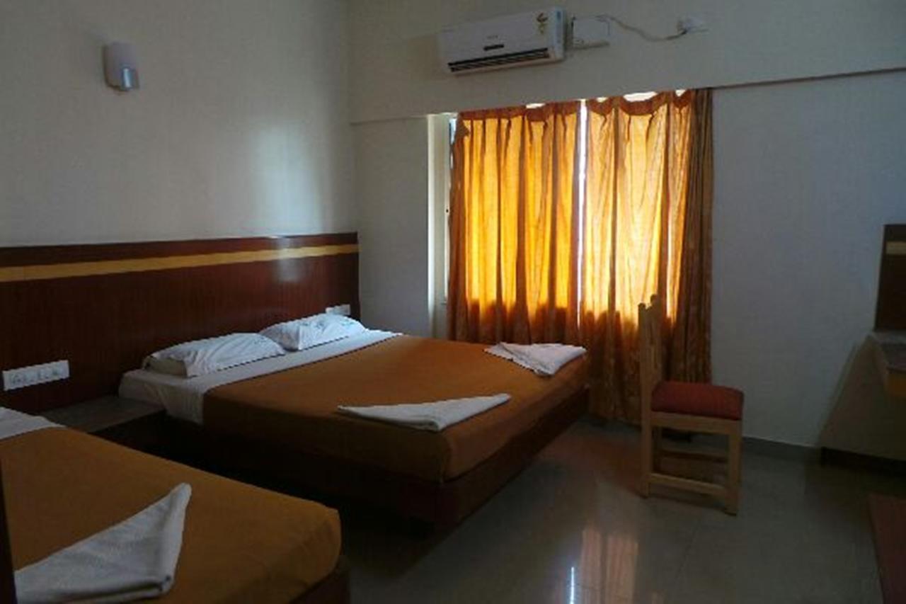 Mlc Gateway Deluxe * Bangalore