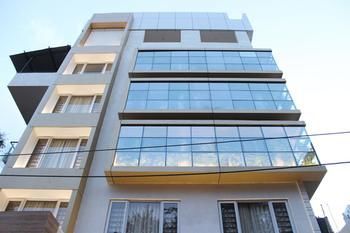 Oyo Premium Mg Road Trinity 3* Bangalore