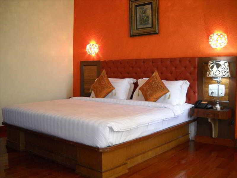 Golden Metro Hotel 3*