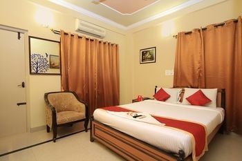 Oyo 2052 Compact Green View Bangalore