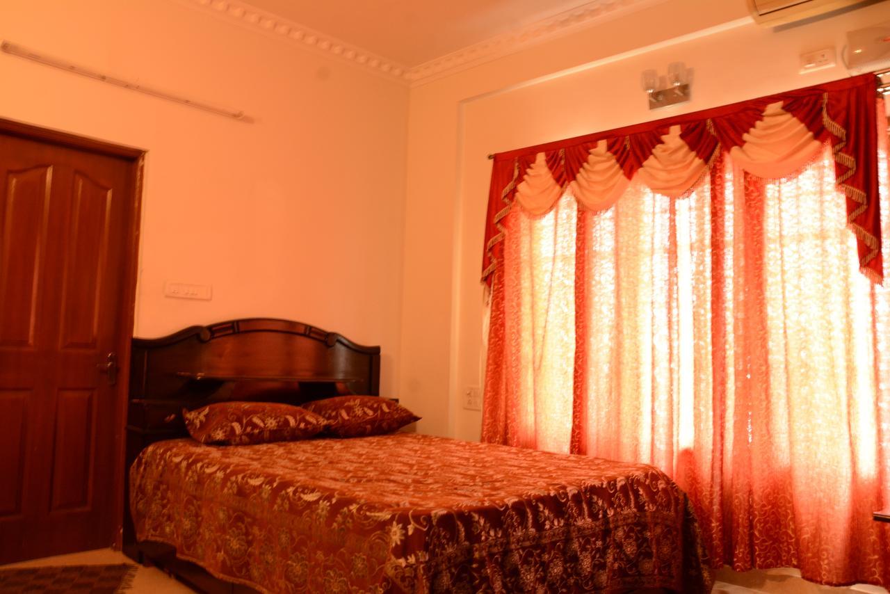 Clarence Residency Bed & Breakfast *