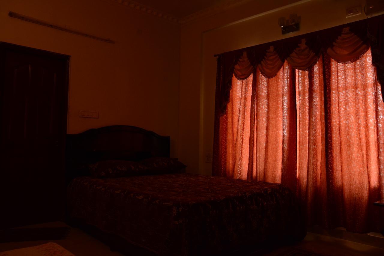 Clarence Residency Bed & Breakfast