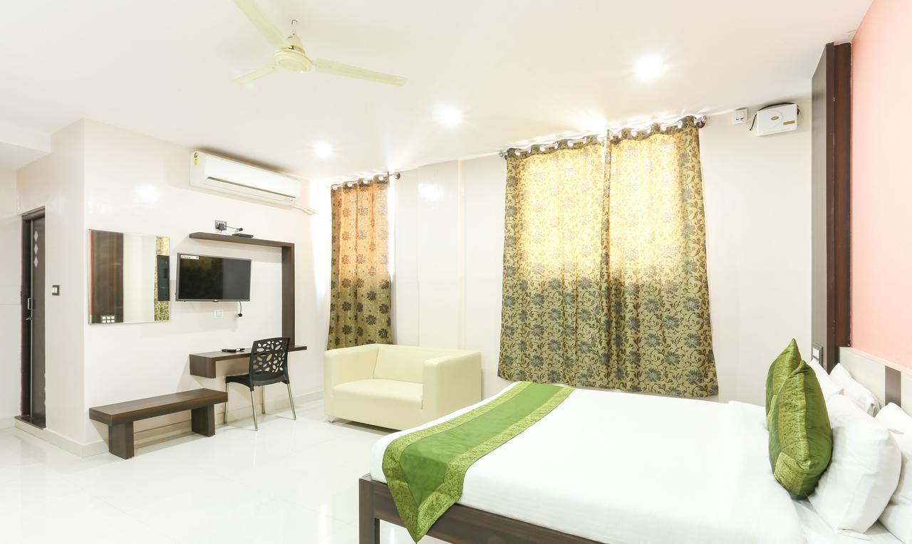 Hotel Habitat Comforts 3*