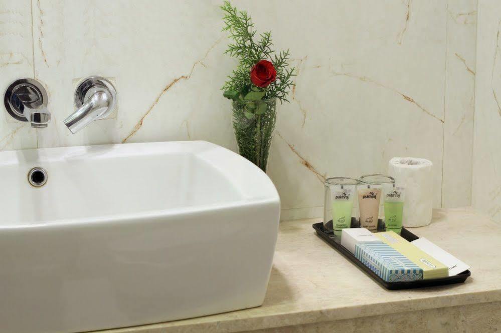 Hotel Treebo Select Jagadish 3*